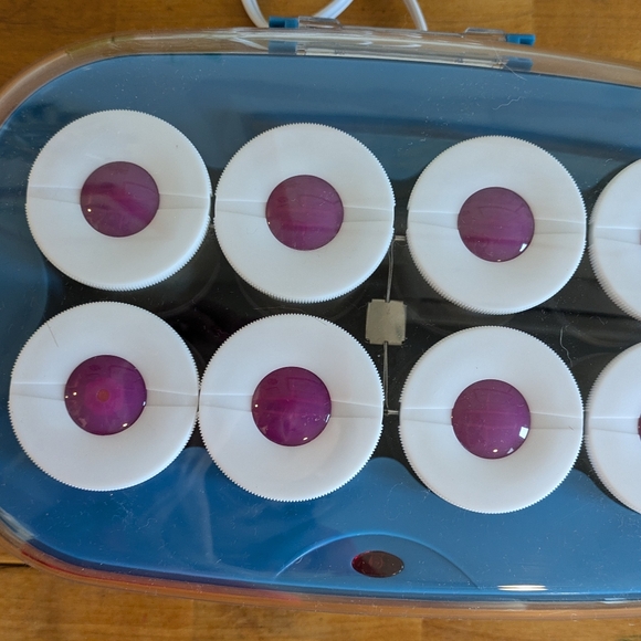 Infiniti Pro by Conair Hot Rollers - Picture 3 of 4